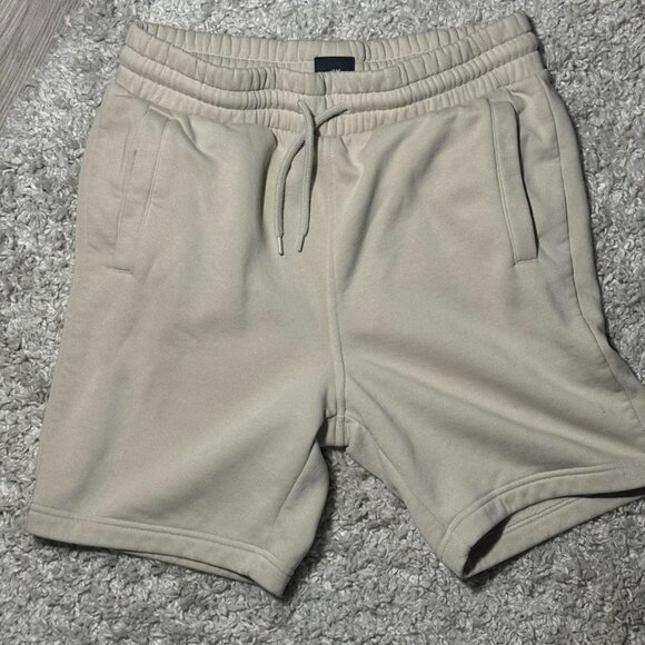 h&m men short large size